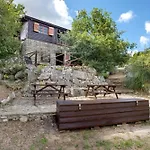 منزل ريفي Quinta Do Castelo - Casa De Madeira *