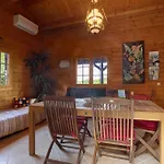 Quinta Do Castelo - Casa De Madeira منزل ريفي Reguengo Grande